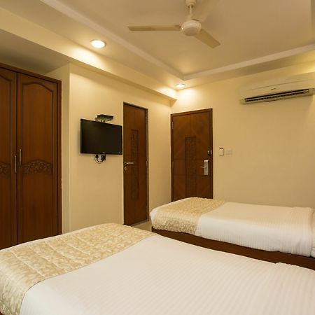 Oyo 10007 Hotel Grace Residency Мумбаи Экстерьер фото