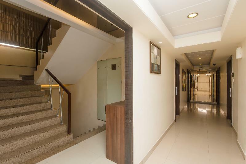 Oyo 10007 Hotel Grace Residency Мумбаи Экстерьер фото