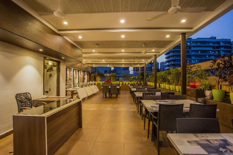 Oyo 10007 Hotel Grace Residency Мумбаи Экстерьер фото